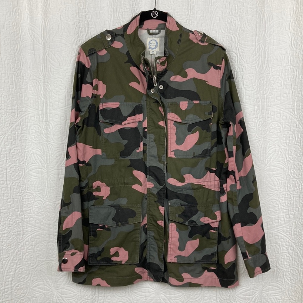 Blue Rain Women's Camouflage Utility Jacket sz Medium